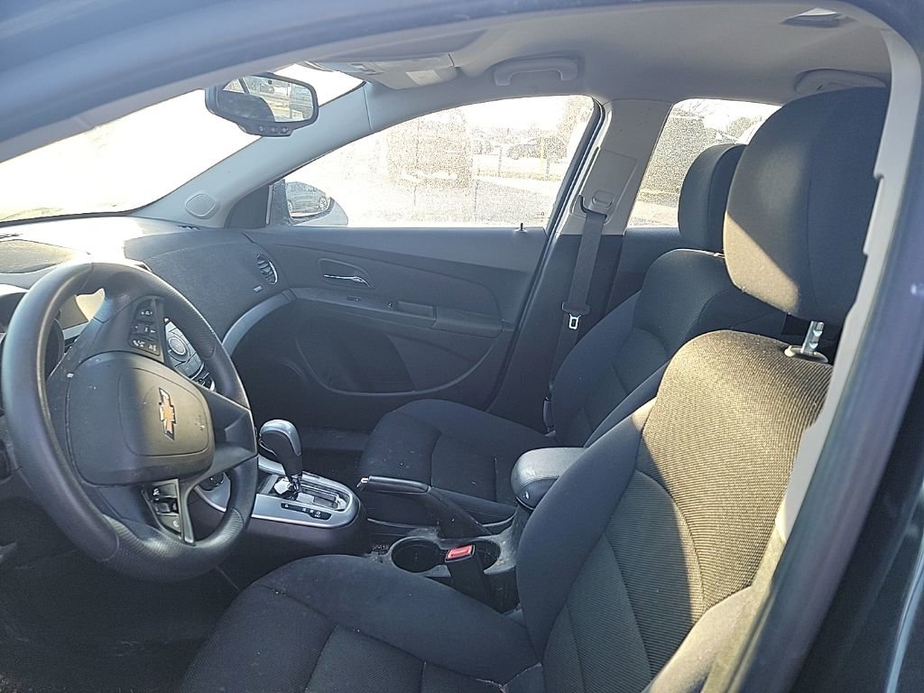 Used 2016 Chevrolet Cruze LT image 25