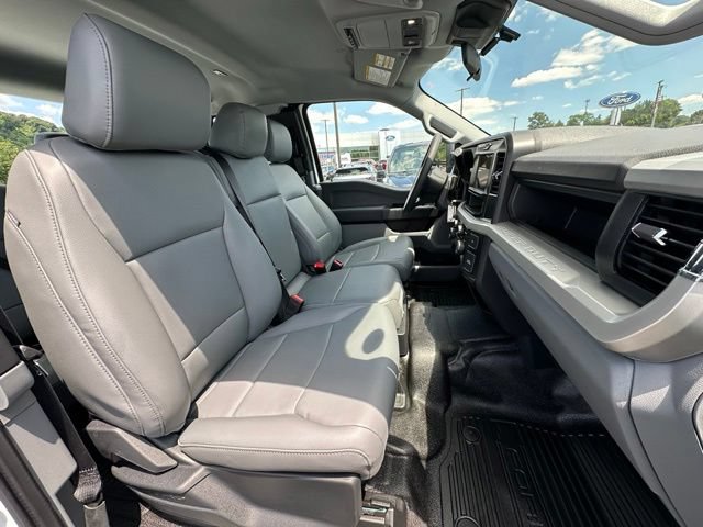 New 2026 Ford F250 XL w/ XL Chrome Package AWD/4WD image 23