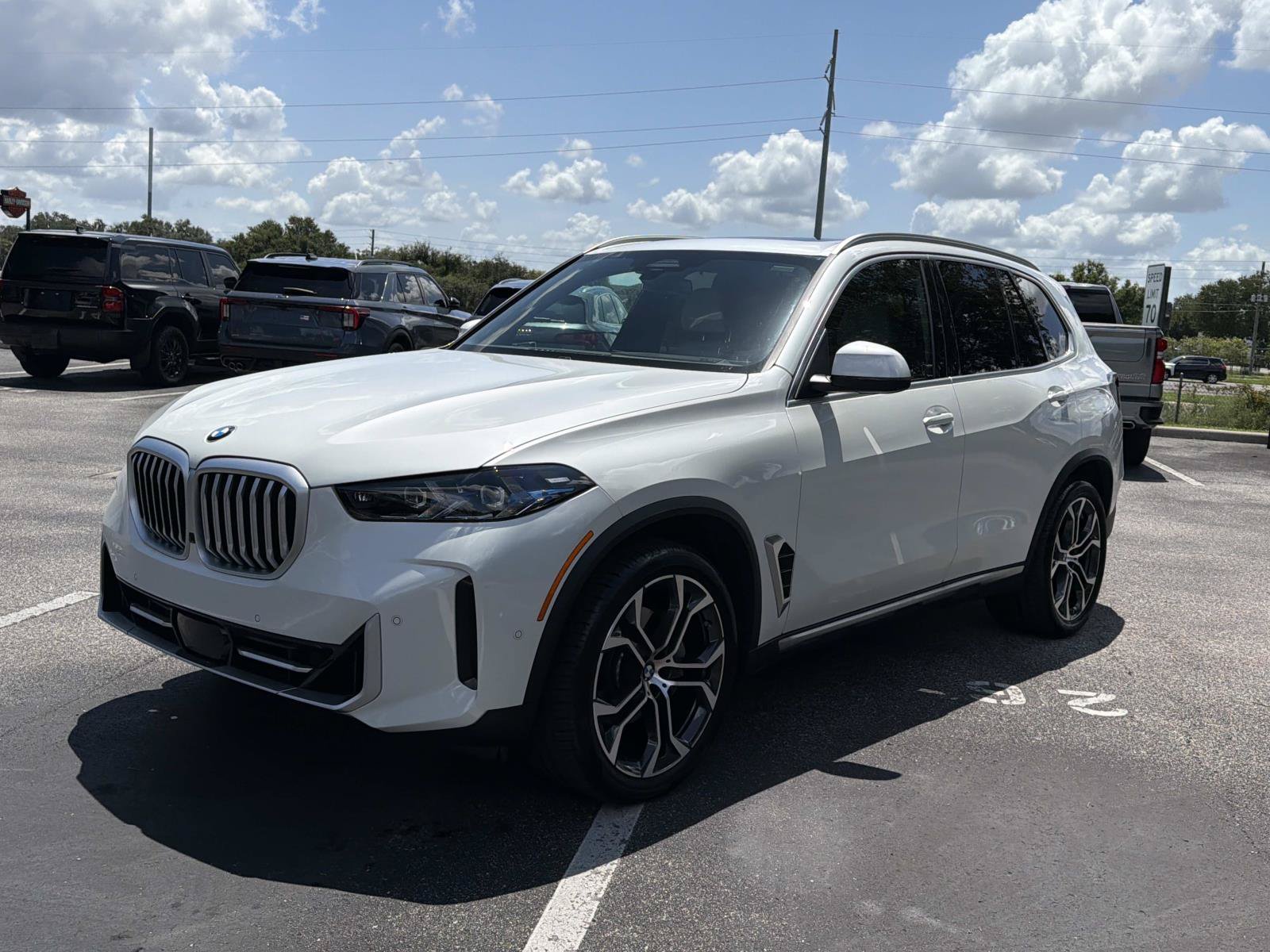 Certified 2026 BMW X5 xDrive40i w/ Climate Comfort Package AWD/4WD image 8