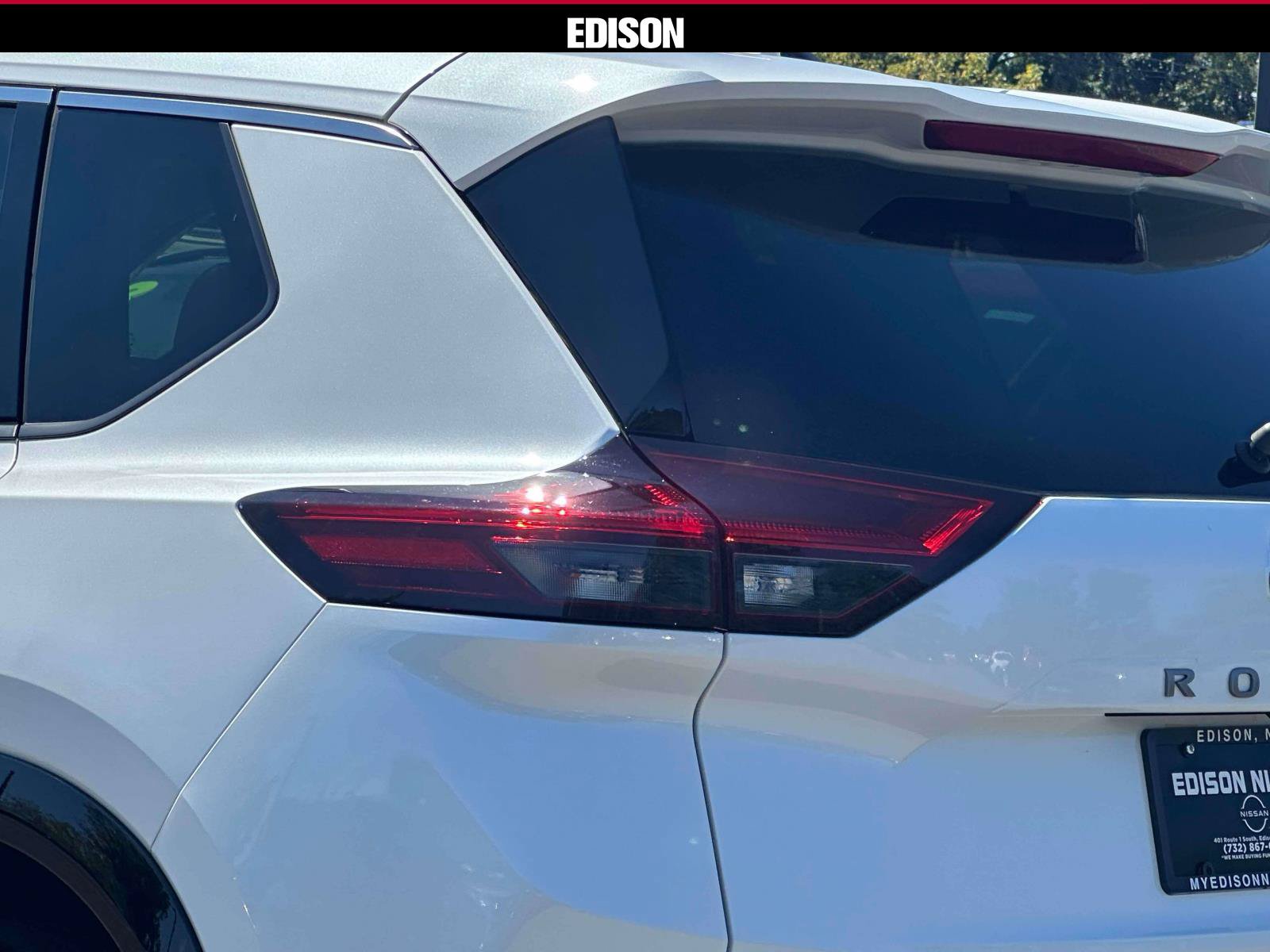 Used 2025 Nissan Rogue Platinum w/ Platinum Premium Package AWD/4WD image 8