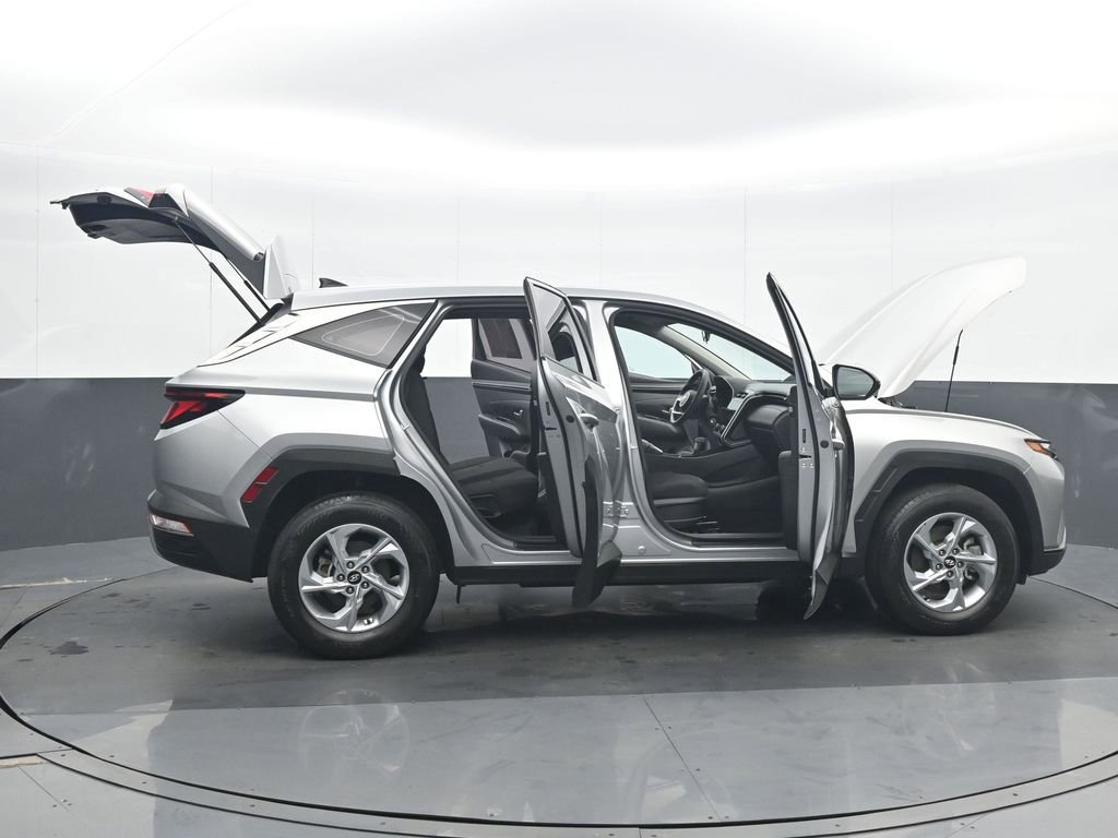 Used 2023 Hyundai Tucson SE image 26