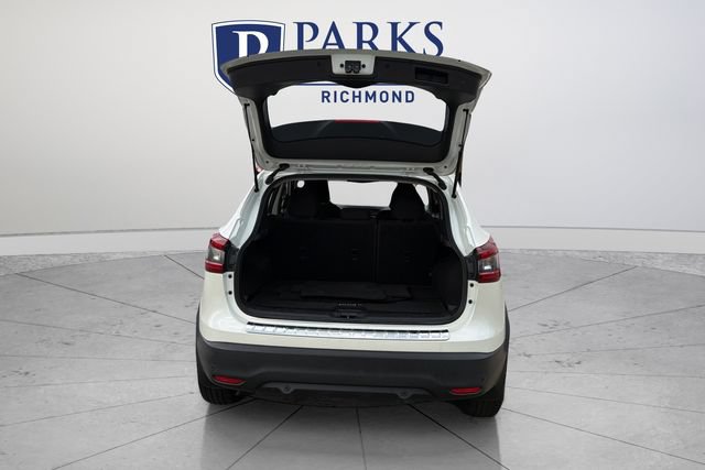 Used 2021 Nissan Rogue Sport SV FWD image 20