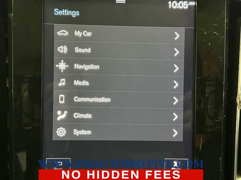 Used 2019 Volvo XC40 T5 Momentum image 27