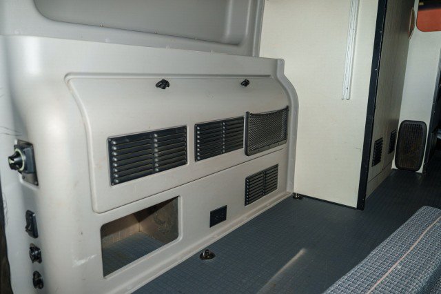 Used 2024 Mercedes-Benz Sprinter 2500 image 35
