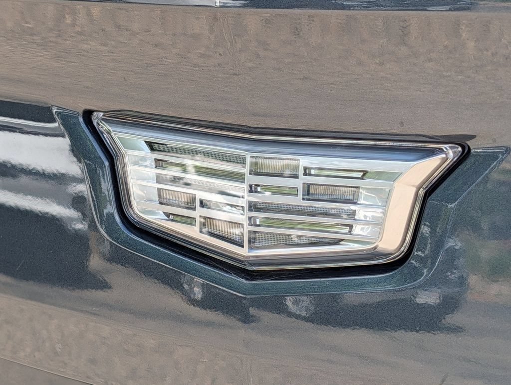 Used 2025 Cadillac Escalade IQ Luxury 2 w/ LPO, Premium Carpet Package AWD/4WD image 10