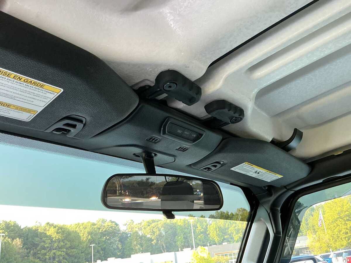 Used 2022 Jeep Wrangler Sport AWD/4WD image 22