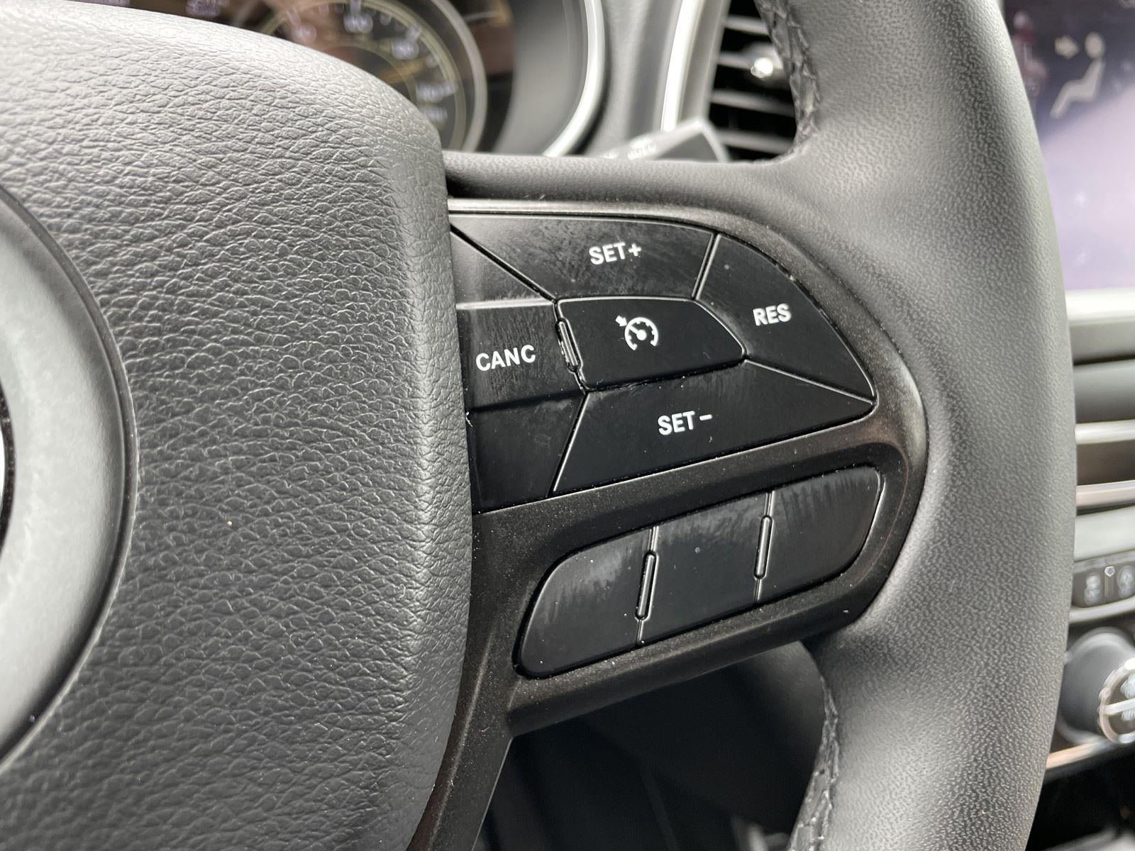 Used 2022 Jeep Cherokee Trailhawk w/ Sound & Nav Group AWD/4WD image 17