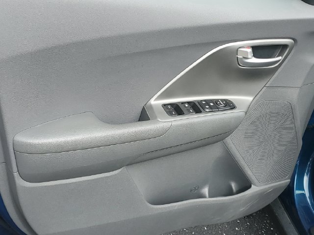Used 2022 Kia Niro LX FWD image 13