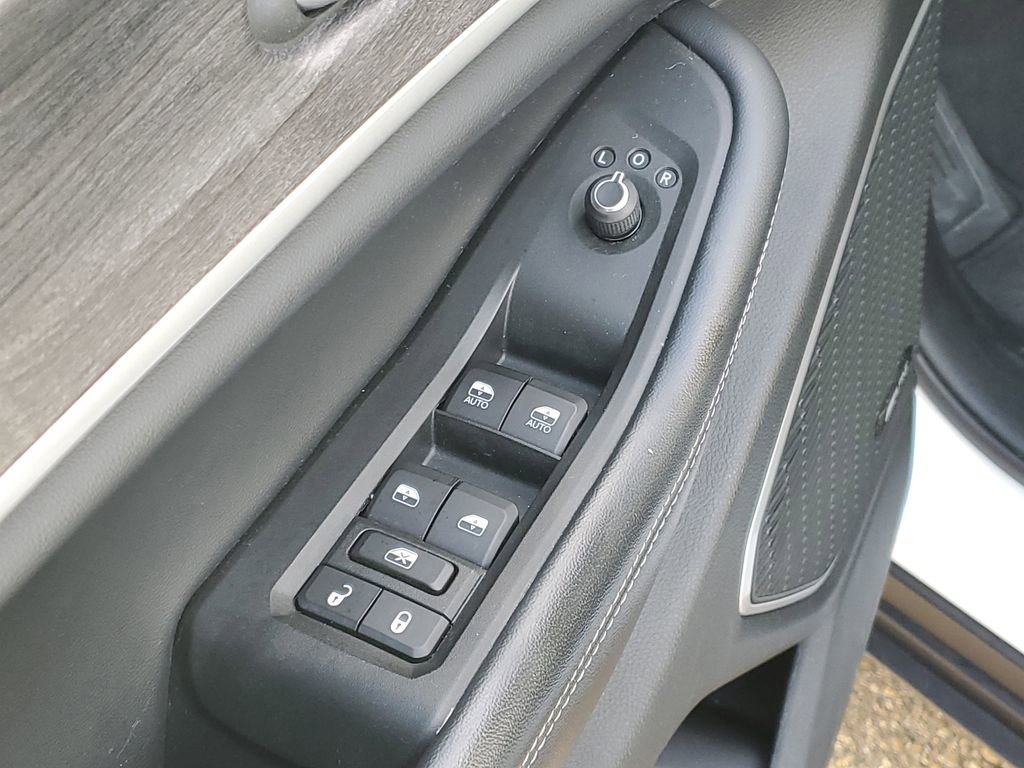 Used 2021 Jeep Grand Cherokee L Limited image 11