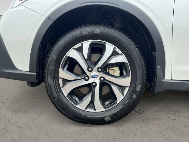 Used 2022 Subaru Outback Limited image 17