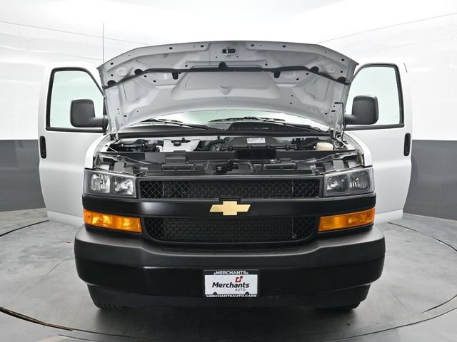 Used 2024 Chevrolet Express 3500 LS RWD image 40
