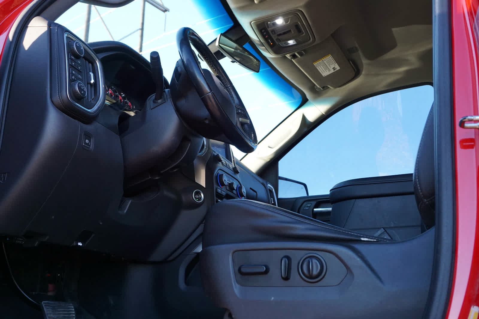 Used 2019 Chevrolet Silverado 1500 LT Trail Boss AWD/4WD image 26