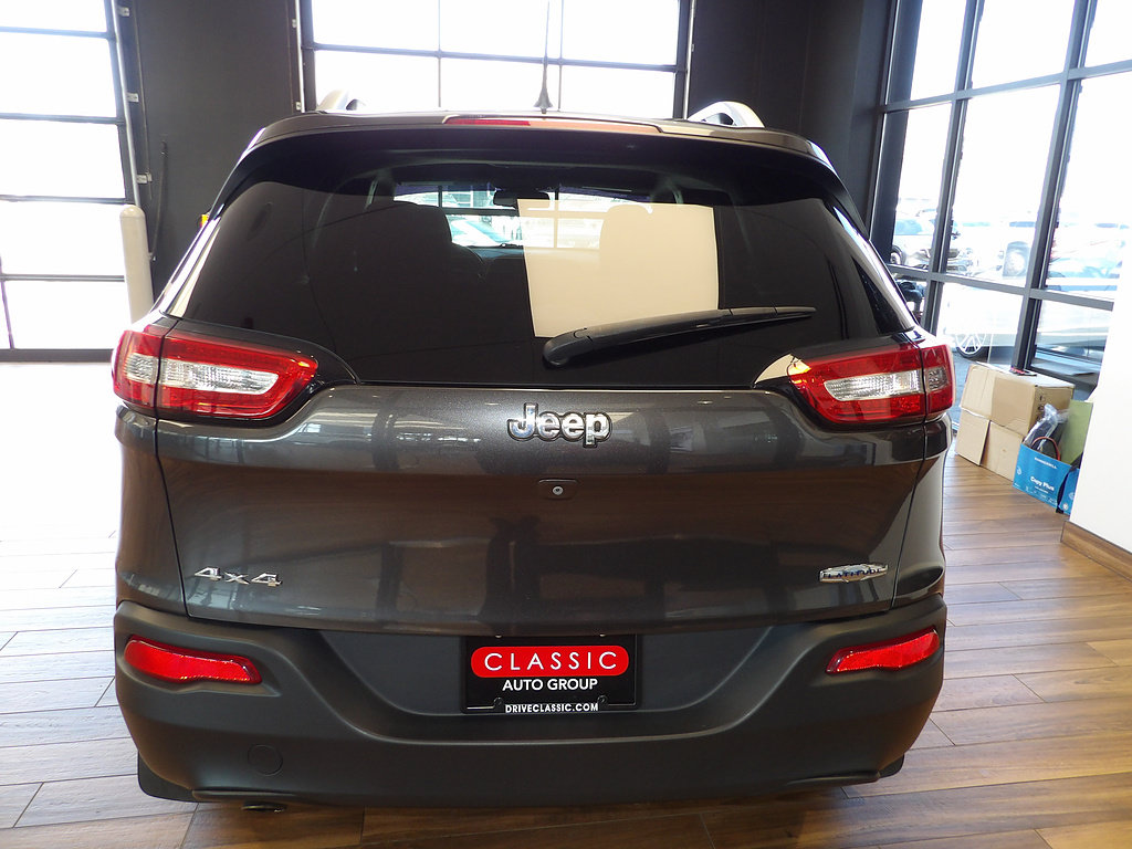 Used 2015 Jeep Cherokee Latitude w/ Comfort/Convenience Group AWD/4WD image 7