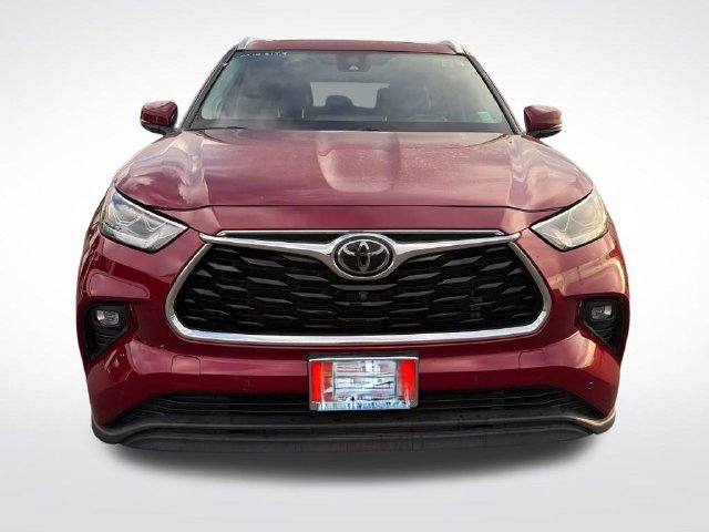 Used 2021 Toyota Highlander Limited AWD/4WD image 7