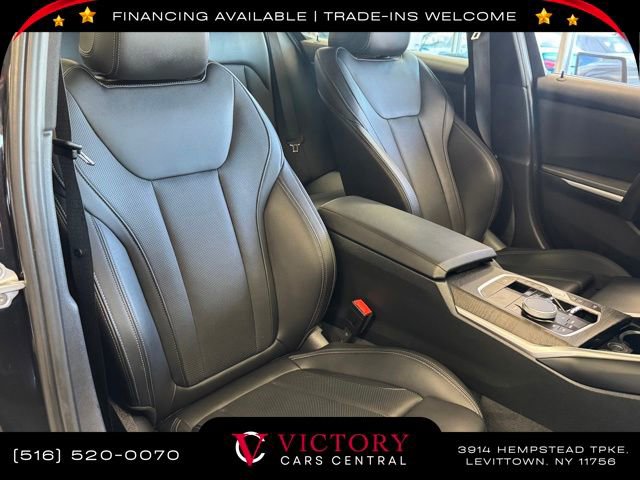 Used 2024 BMW 330e xDrive image 21