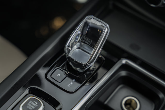 New 2026 Volvo XC60 T8 Plus w/ Protection Package Premier AWD/4WD image 25