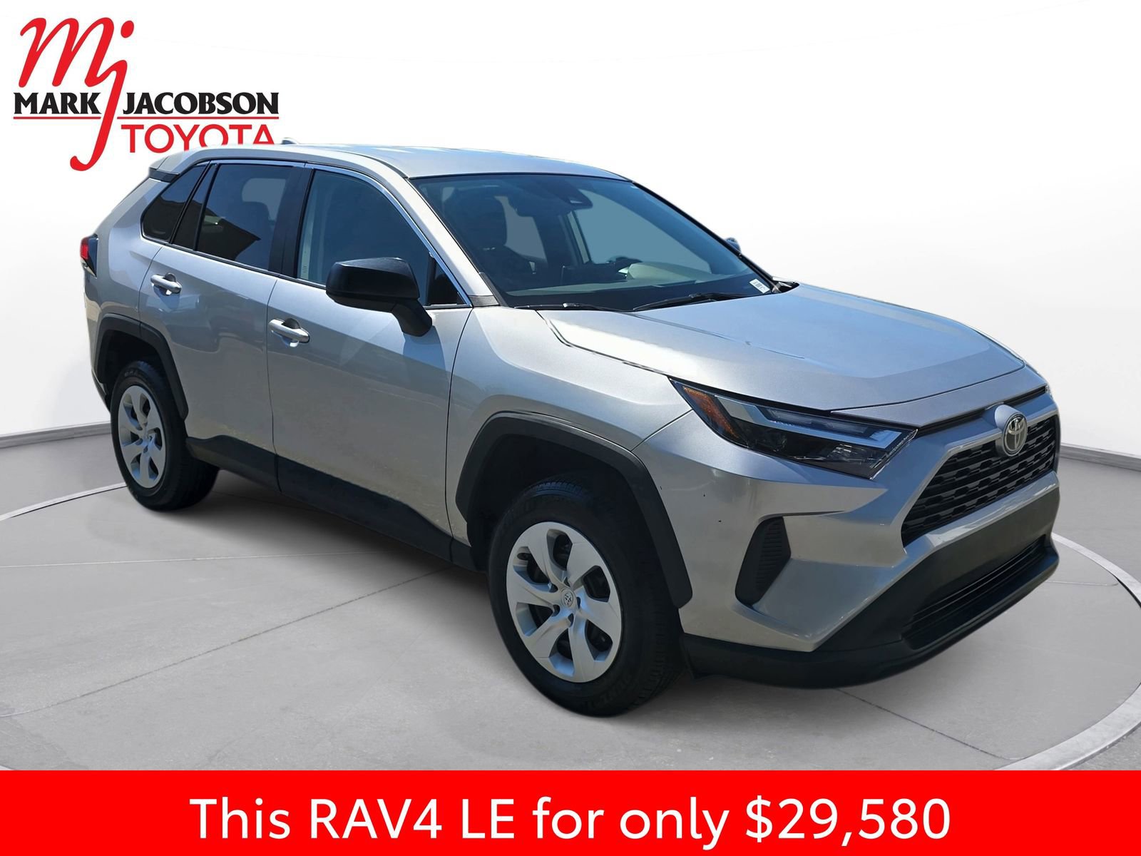 Used 2024 Toyota RAV4 LE FWD image 5