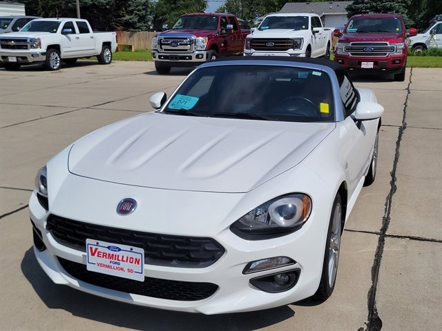 Used 2017 FIAT 124 Spider Lusso image 9