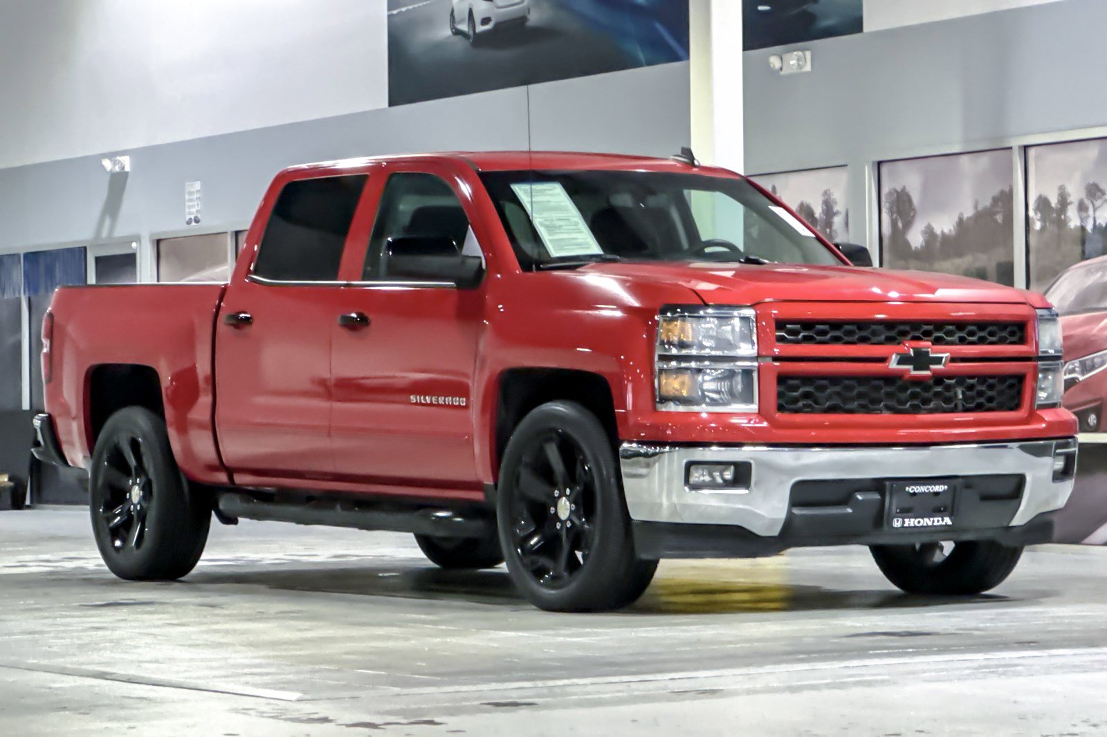 Used 2015 Chevrolet Silverado 1500 LT w/ Rally 2 Edition image 5