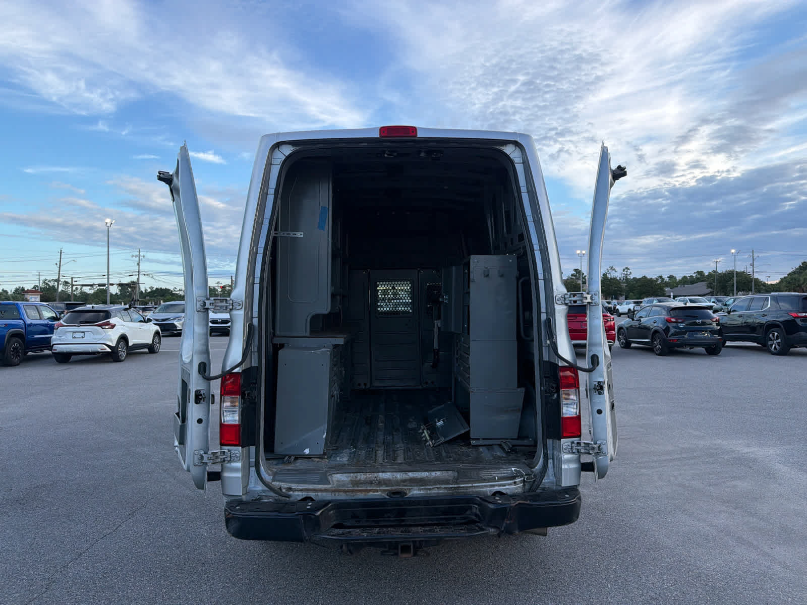 Used 2020 Nissan NV 2500 S RWD image 5