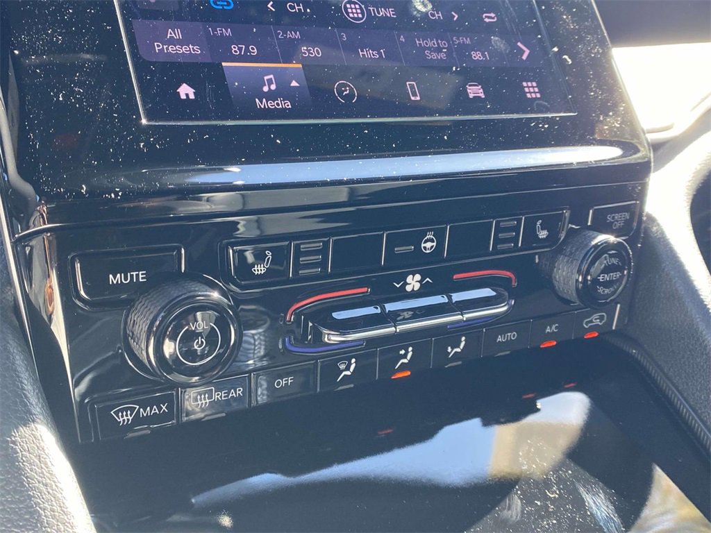 New 2025 Jeep Grand Cherokee L Altitude image 45