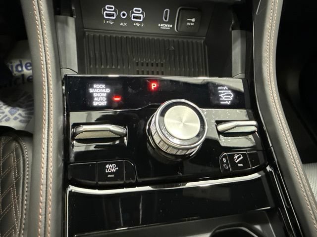 New 2026 Jeep Grand Cherokee Summit AWD/4WD image 36