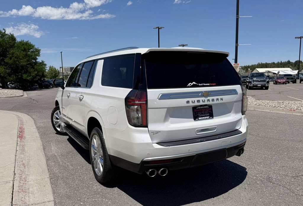 Used 2022 Chevrolet Suburban High Country AWD/4WD image 6
