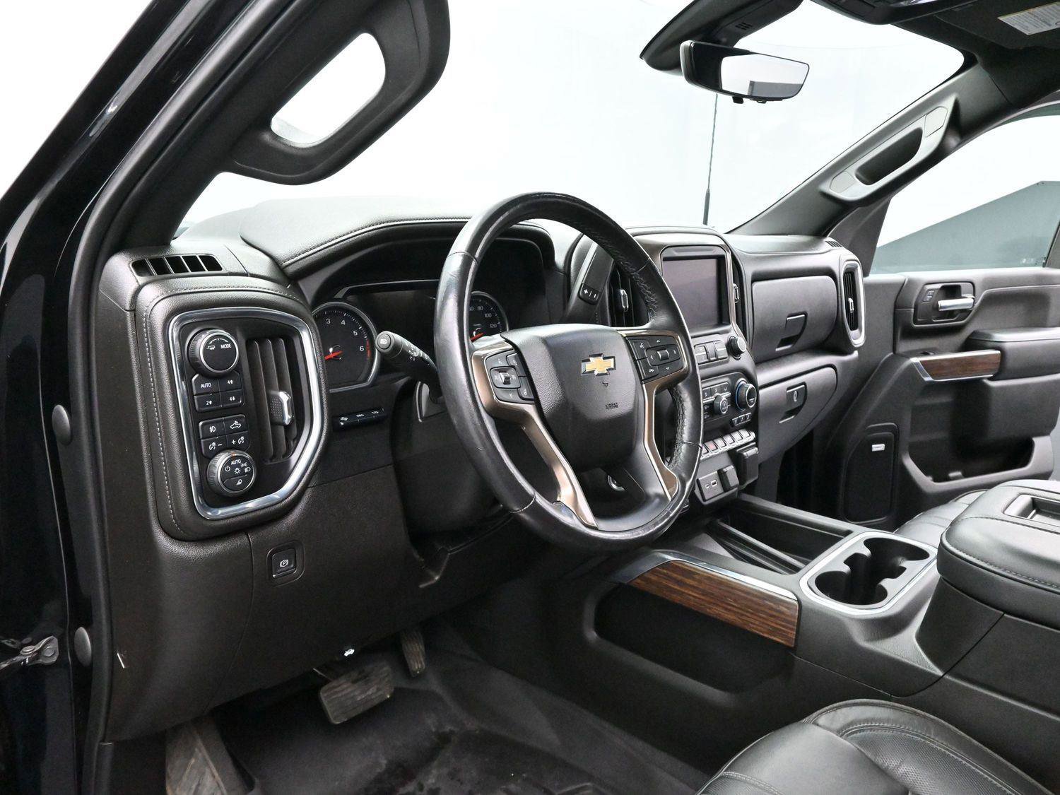 Used 2022 Chevrolet Silverado 2500 High Country w/ LPO, Dark Essentials Package image 13