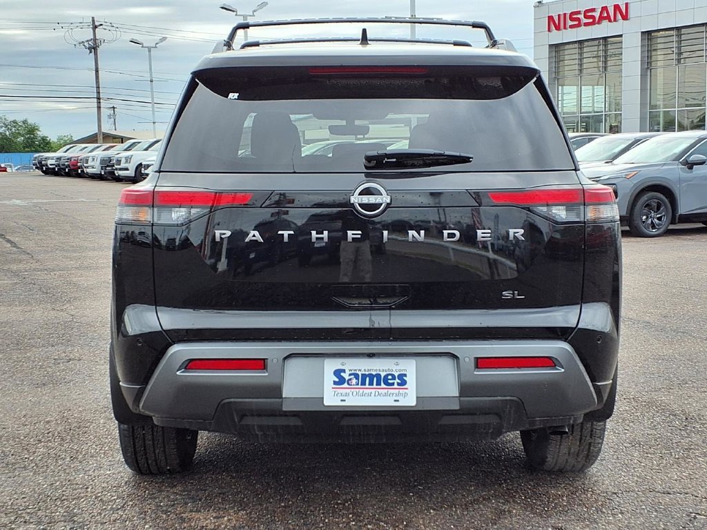 New 2026 Nissan Pathfinder SL FWD image 6