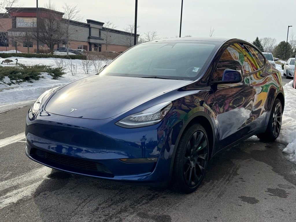 Used 2023 Tesla Model Y Long Range image 9
