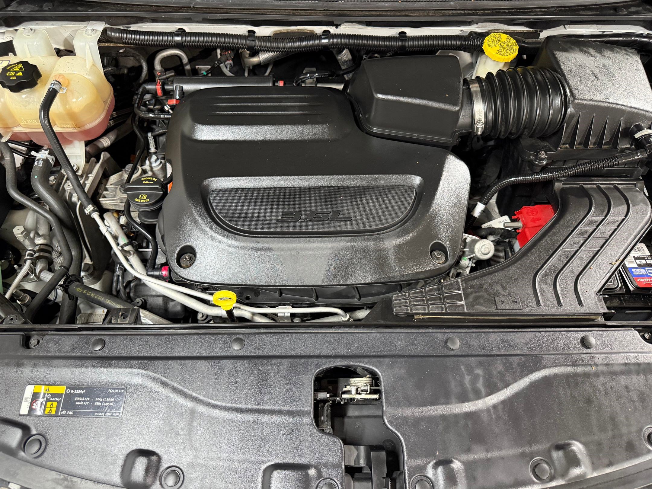 Used 2020 Chrysler Pacifica Touring-L FWD image 46