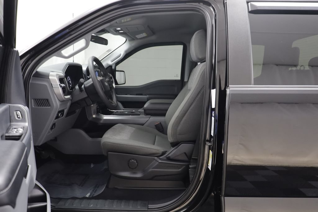 Used 2023 Ford F150 4x4 SuperCrew image 5