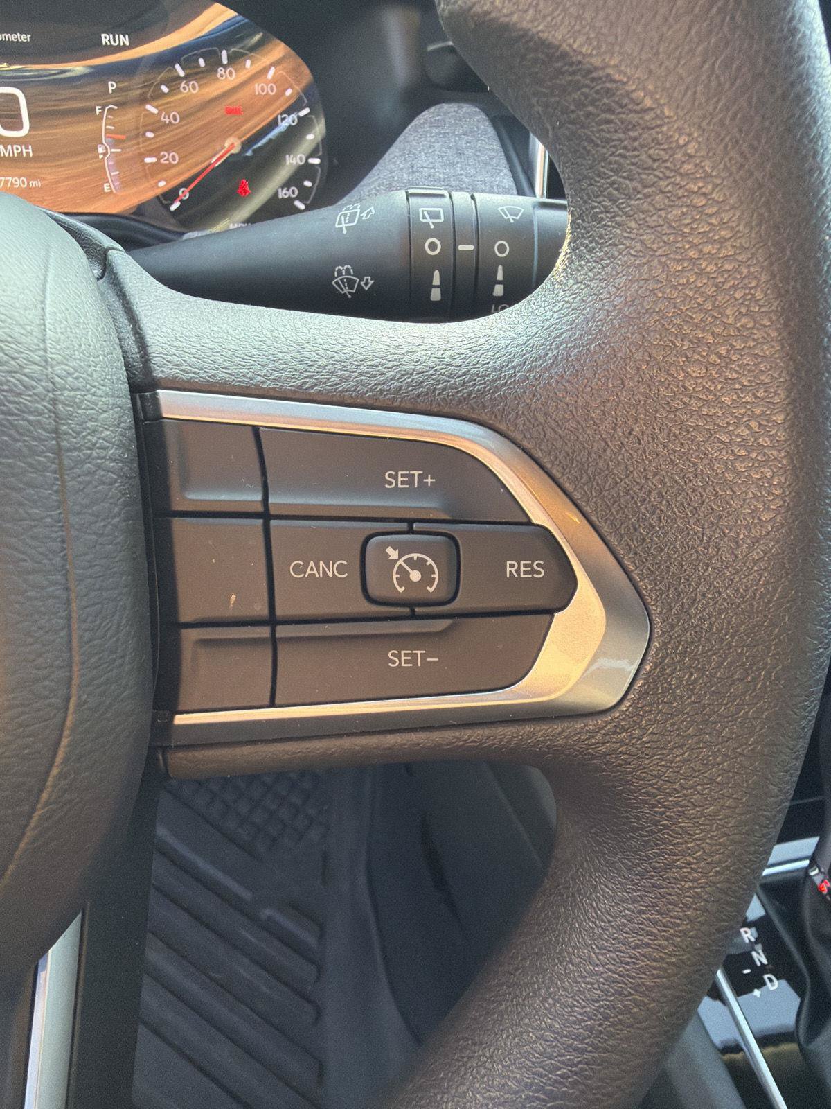 Used 2025 Jeep Compass Sport AWD/4WD image 13