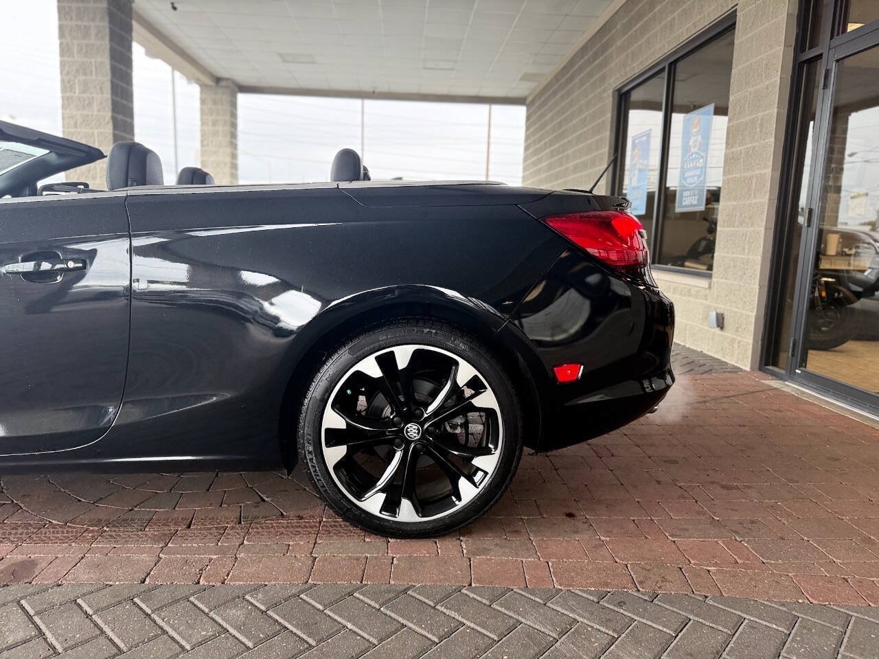 Used 2019 Buick Cascada Sport Touring FWD image 6