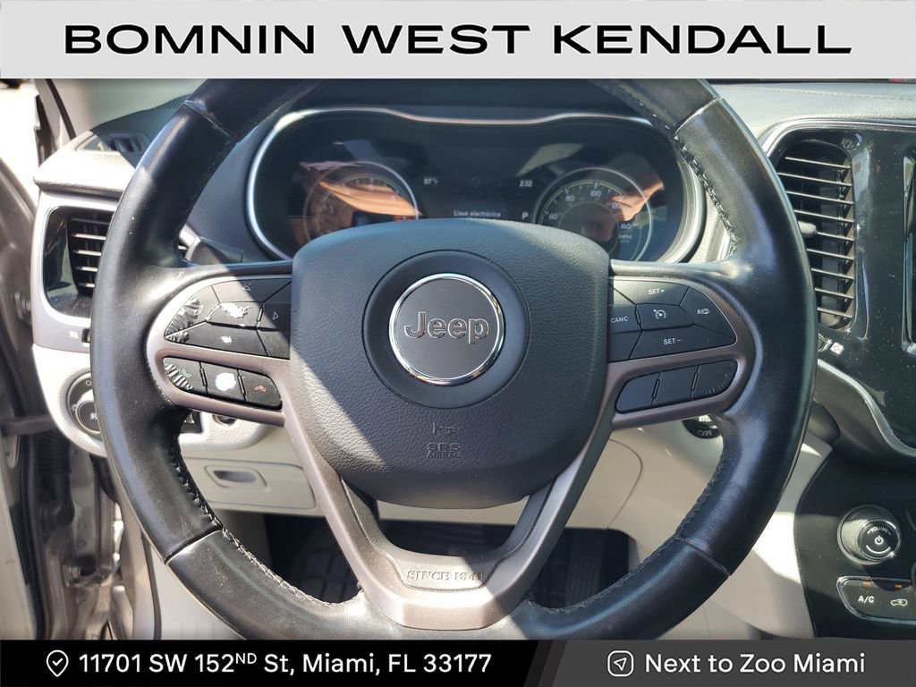 Used 2020 Jeep Cherokee Limited image 29