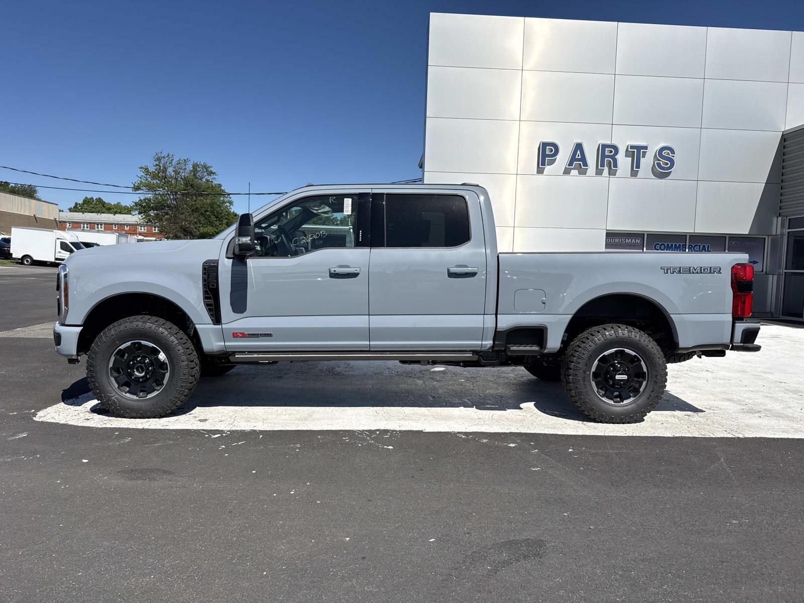 New 2026 Ford F250 Platinum w/ Tremor Off-Road Package AWD/4WD image 6