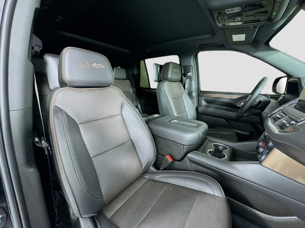 Used 2023 Chevrolet Tahoe High Country AWD/4WD image 32