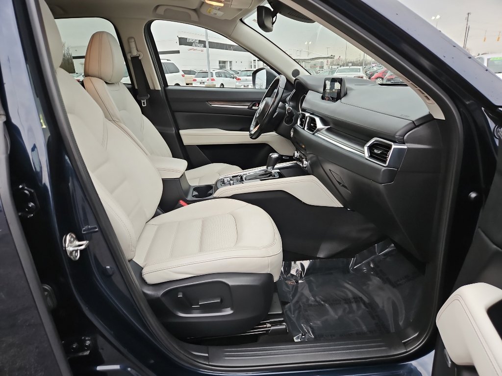 Used 2018 MAZDA CX-5 Grand Touring w/ Premium Package image 18