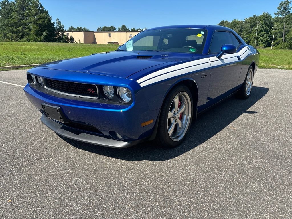 Used 2012 Dodge Challenger R/T RWD image 3