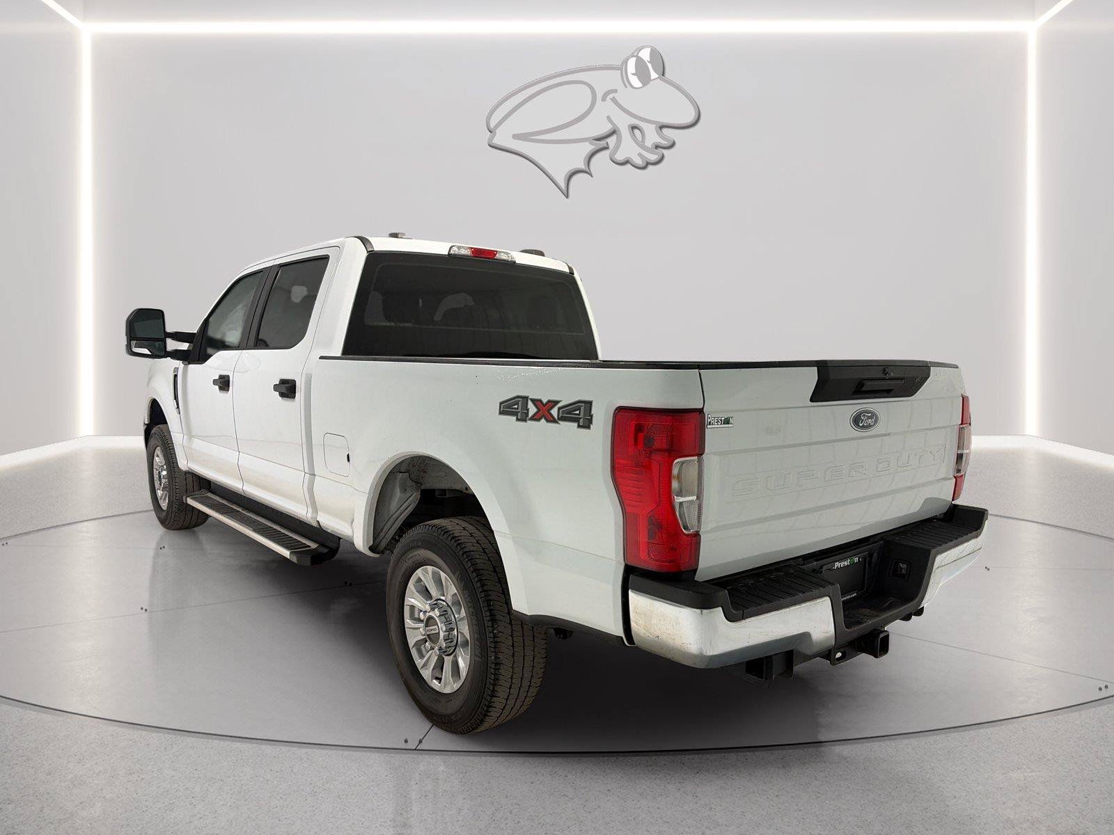 Certified 2022 Ford F250 XL w/ STX Appearance Package AWD/4WD image 3