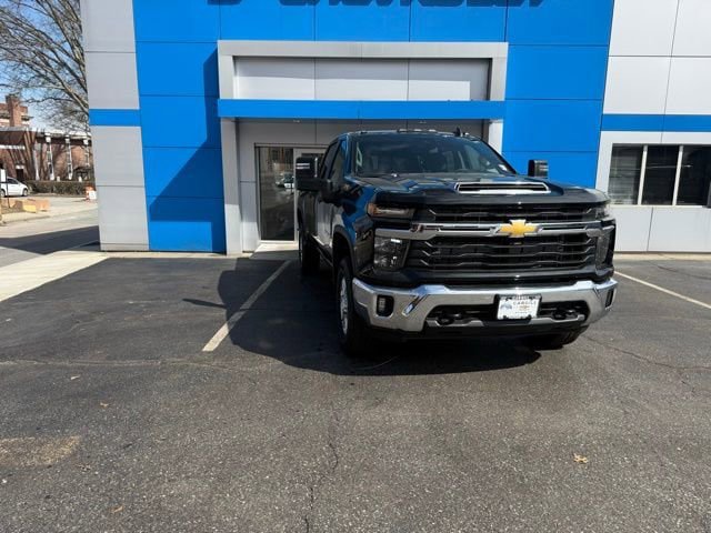 New 2026 Chevrolet Silverado 2500 LT image 3