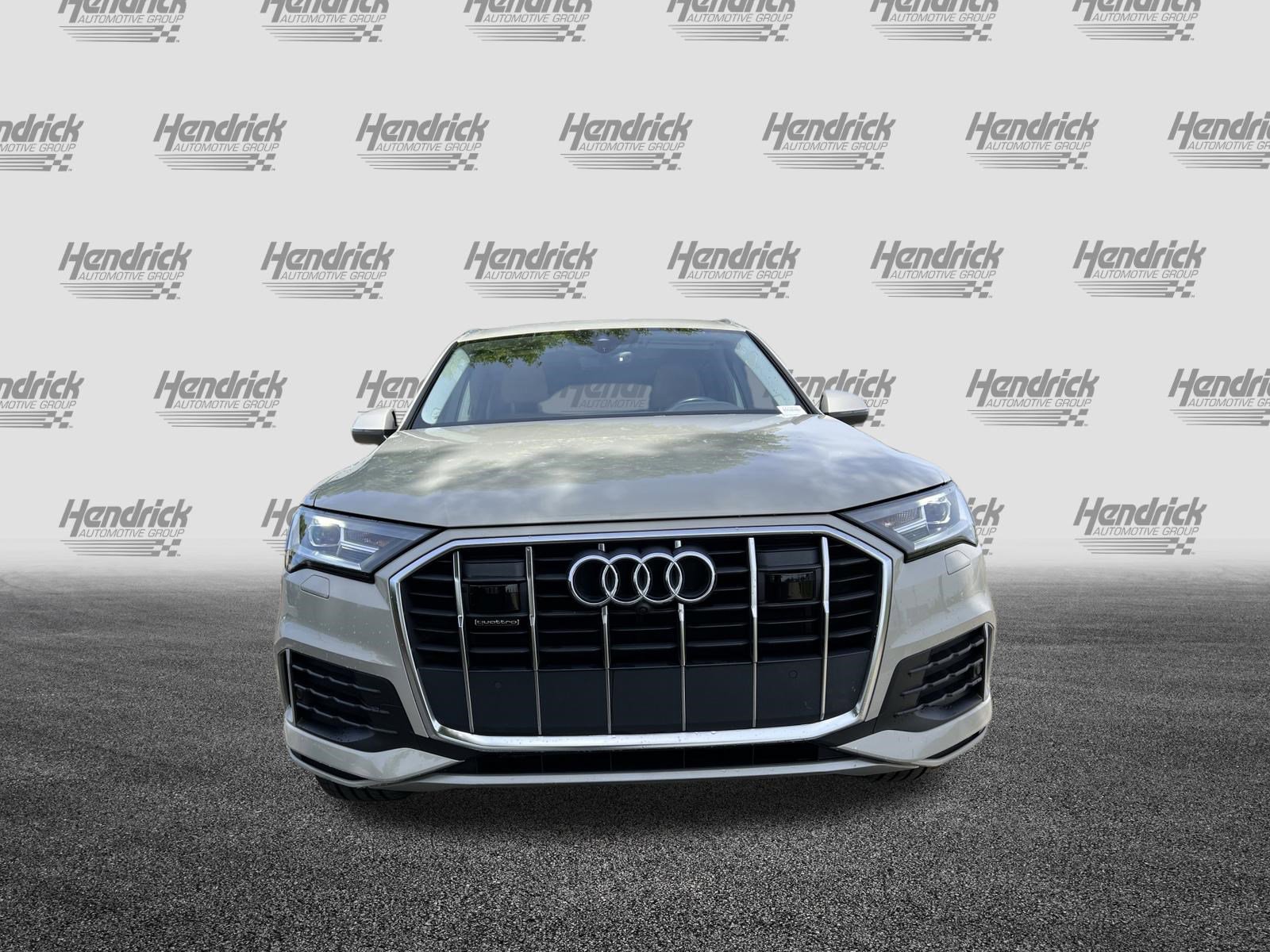 Used 2021 Audi Q7 2.0T Premium Plus w/ Executive Package image 3