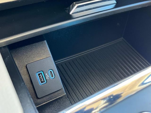 Used 2023 Ford Expedition XLT image 22