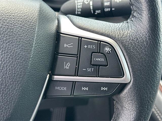 Certified 2024 Toyota Sienna XLE image 19