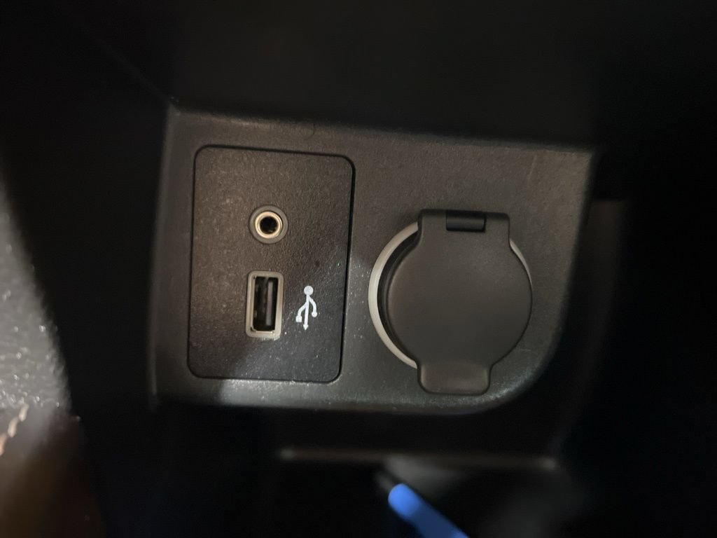 Used 2020 Nissan Kicks SV FWD image 25