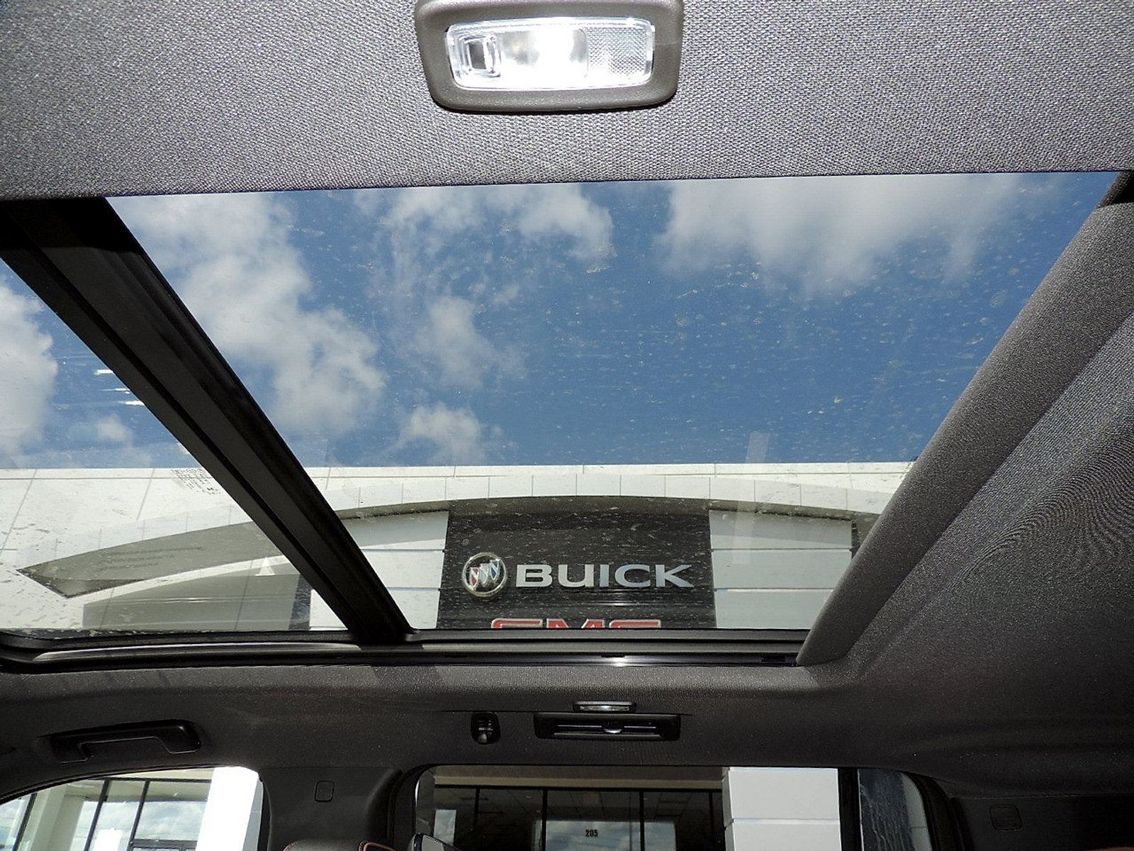 New 2026 GMC Yukon XL AT4 w/ AT4 Premium Plus Package AWD/4WD image 14