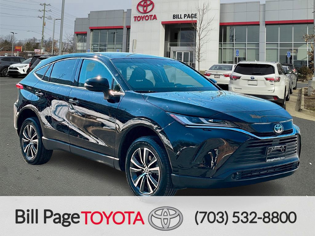 Used 2023 Toyota Venza LE video 1