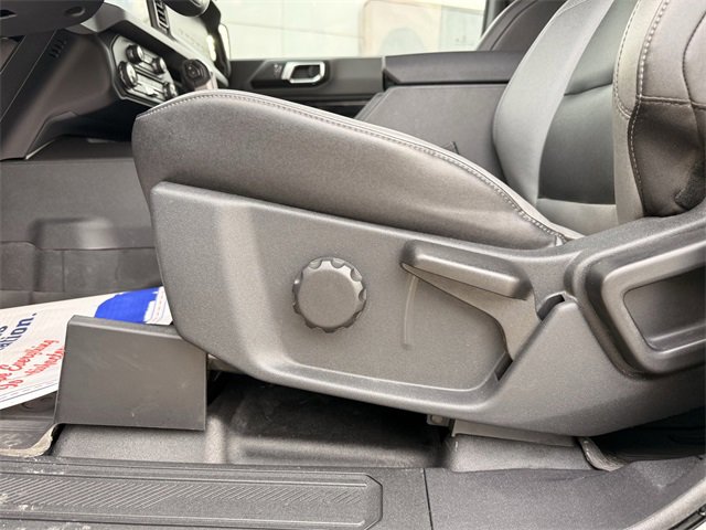 Used 2024 Ford Bronco Big Bend image 11