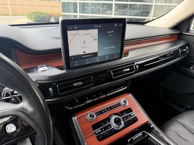 Used 2022 Lincoln Aviator Reserve w/ Equipment Group 201A image 26