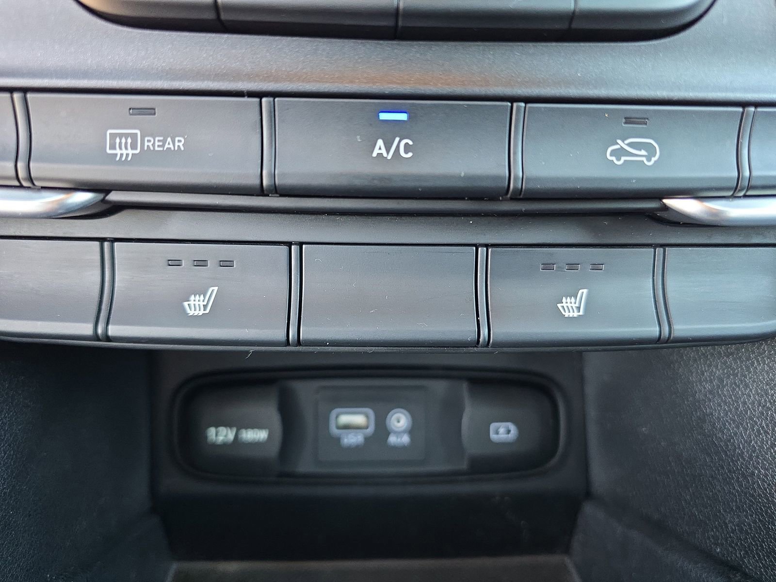 Used 2020 Hyundai Santa Fe SEL image 19